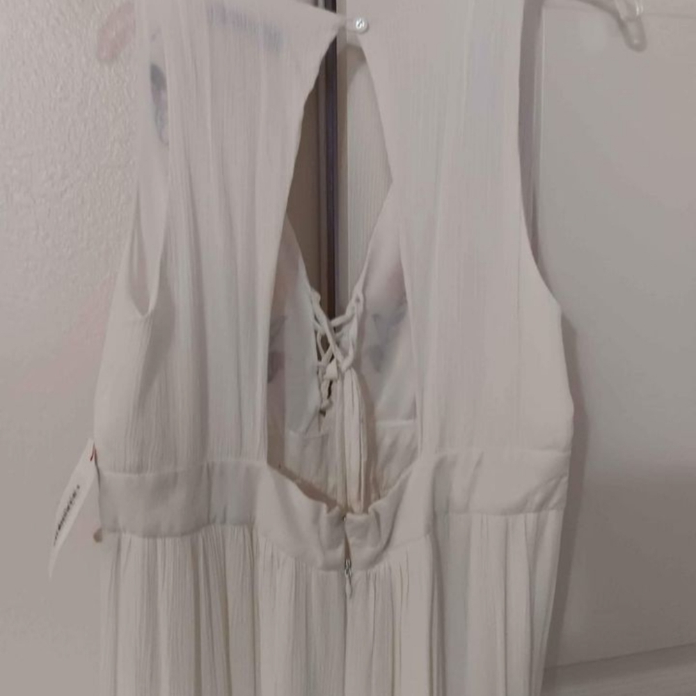 Maxi - Picture 3 of 8